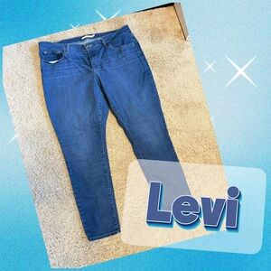 🆕Levi's 711 Skinny Jeans